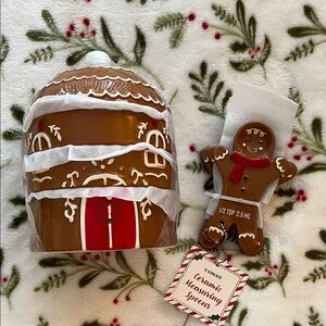 Target Bullseye Playground Ceramic Gingerbread Measuring Cups & Spoons Set